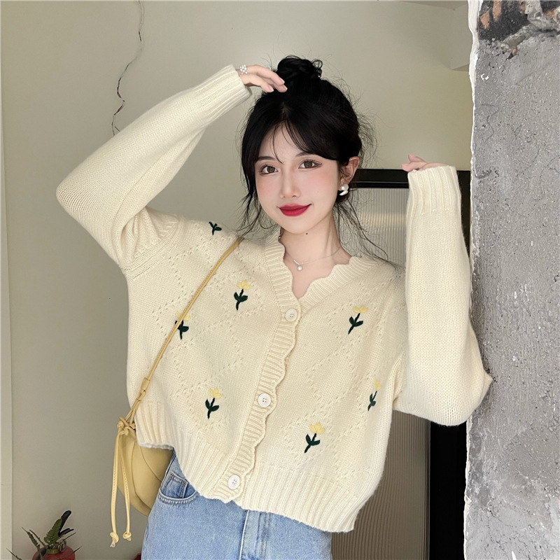 Japanese Fresh Style Knit Cardigan with Floral Embroidery