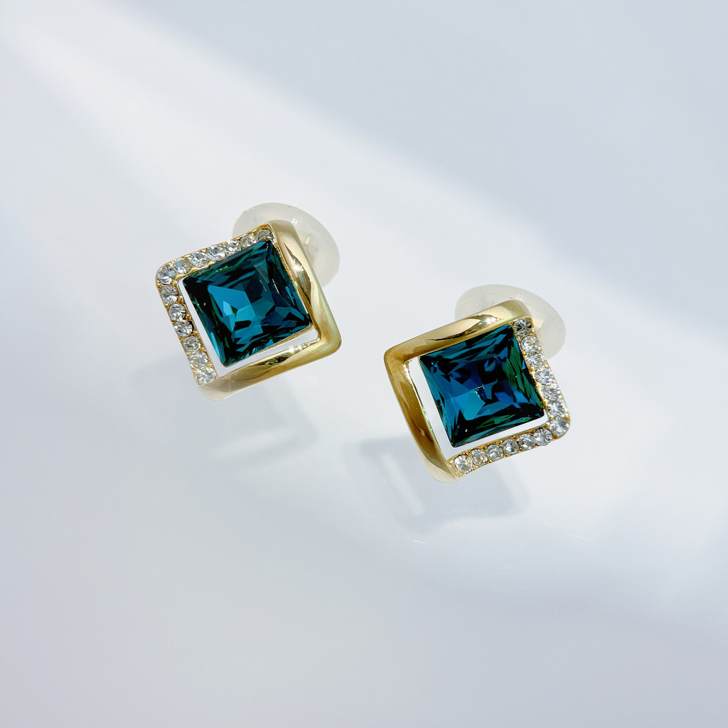 冷調方鑽冷豔耳夾