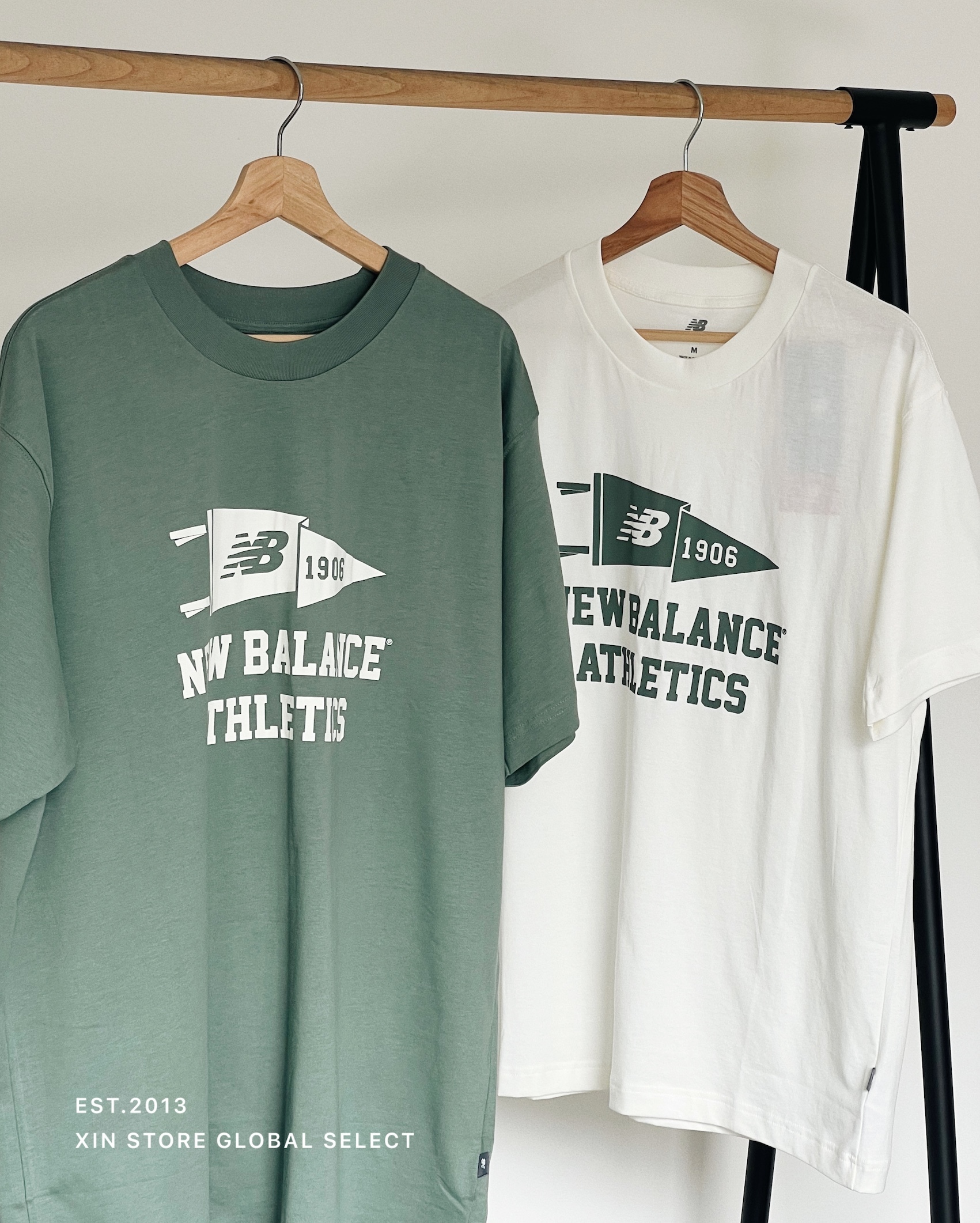 New Balance Varsity Pennant 三角旗 標誌 短袖 杜松綠 白