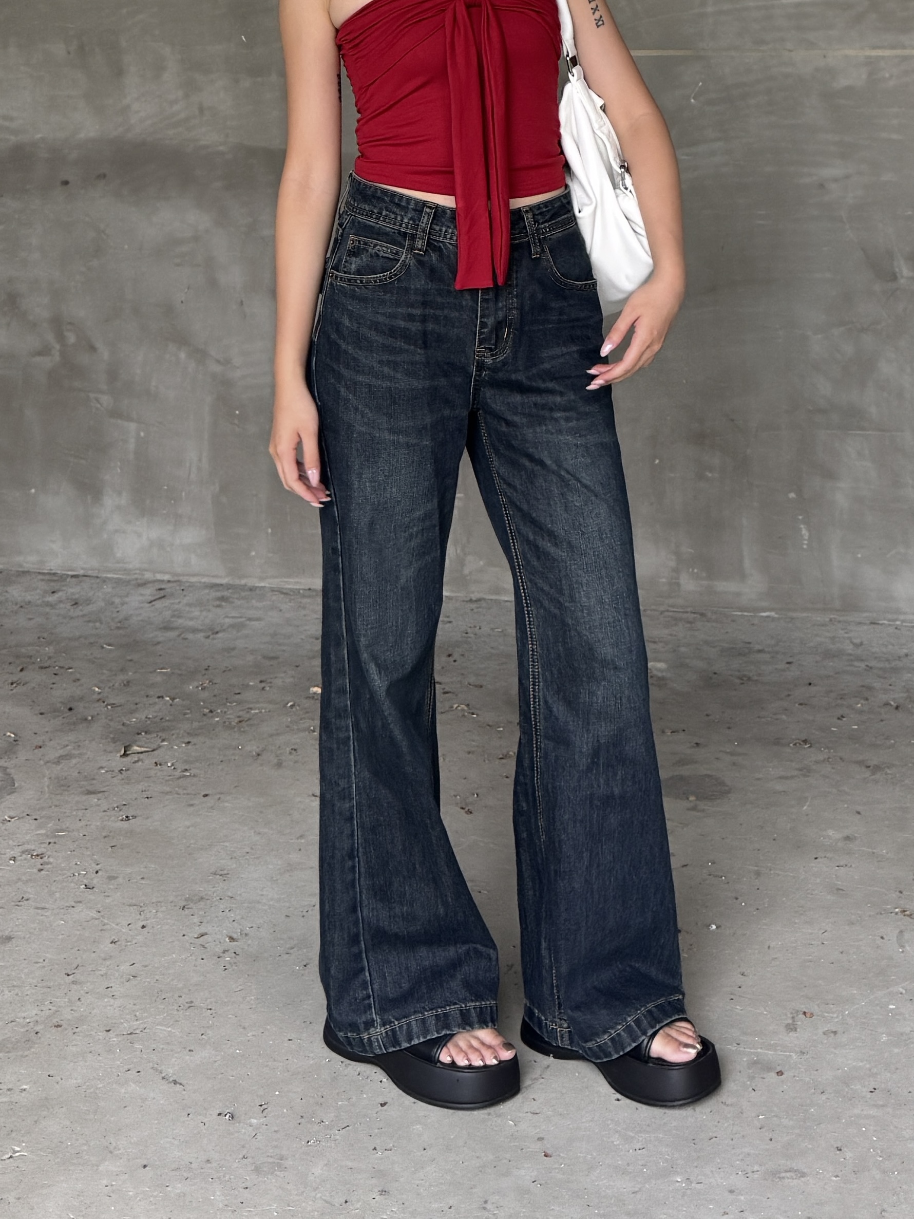 Retro Vibes🧳深藍色修身微喇叭牛仔褲