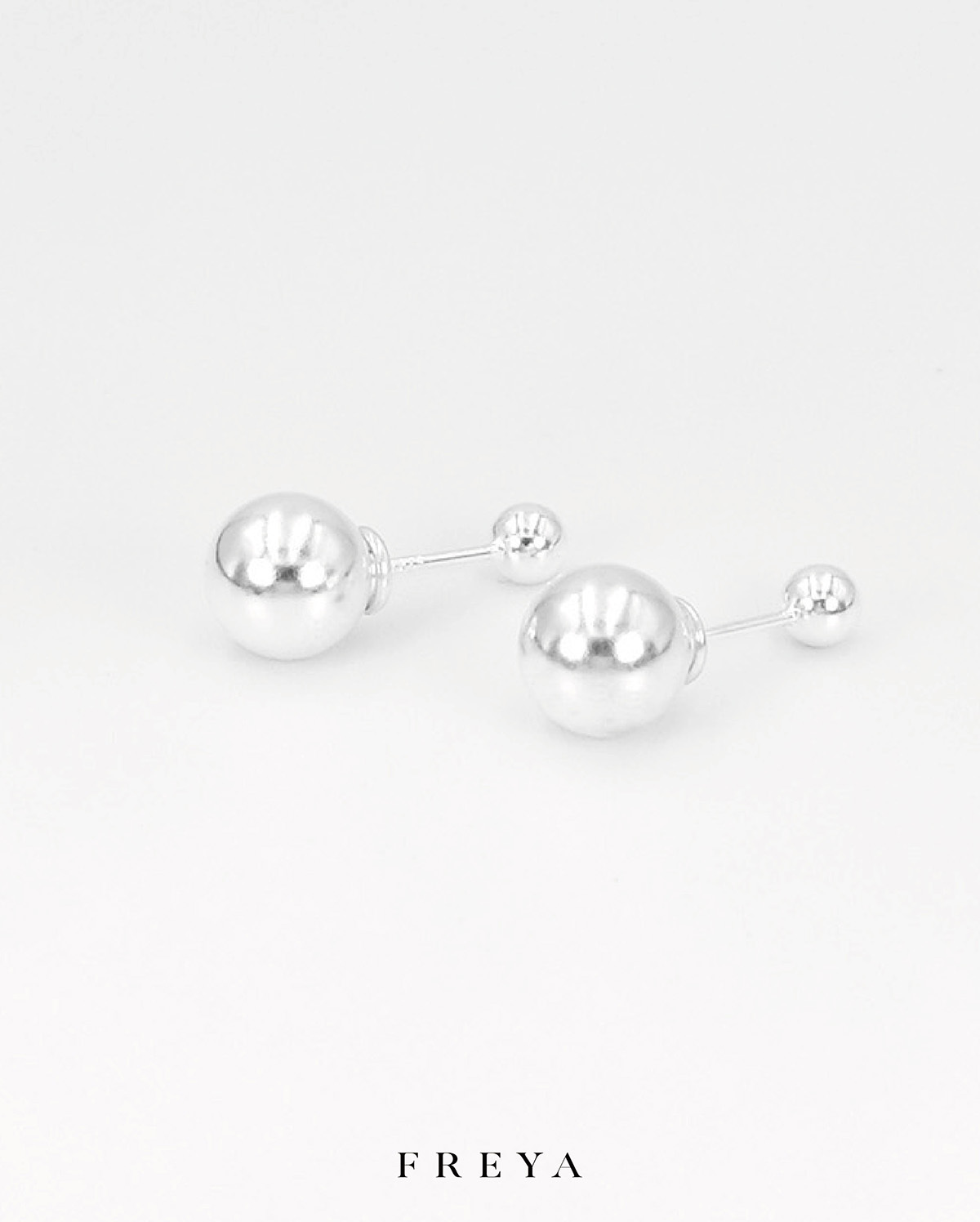FREYA 球型耳釘