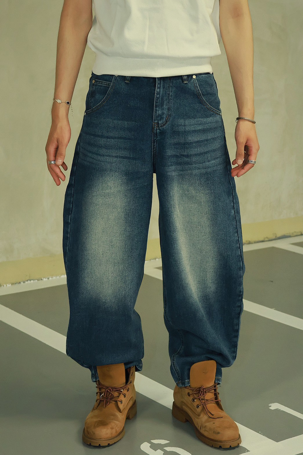 FU 刷色 水洗做舊 後鈕扣  可調節 彎刀版型 #長褲