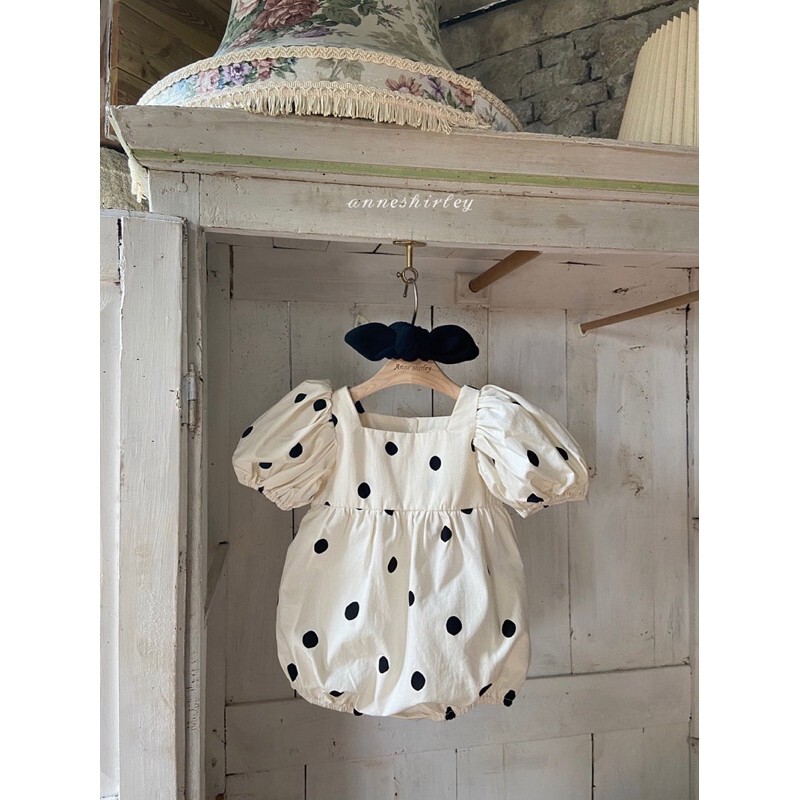 Anneshirley - Dot Suit