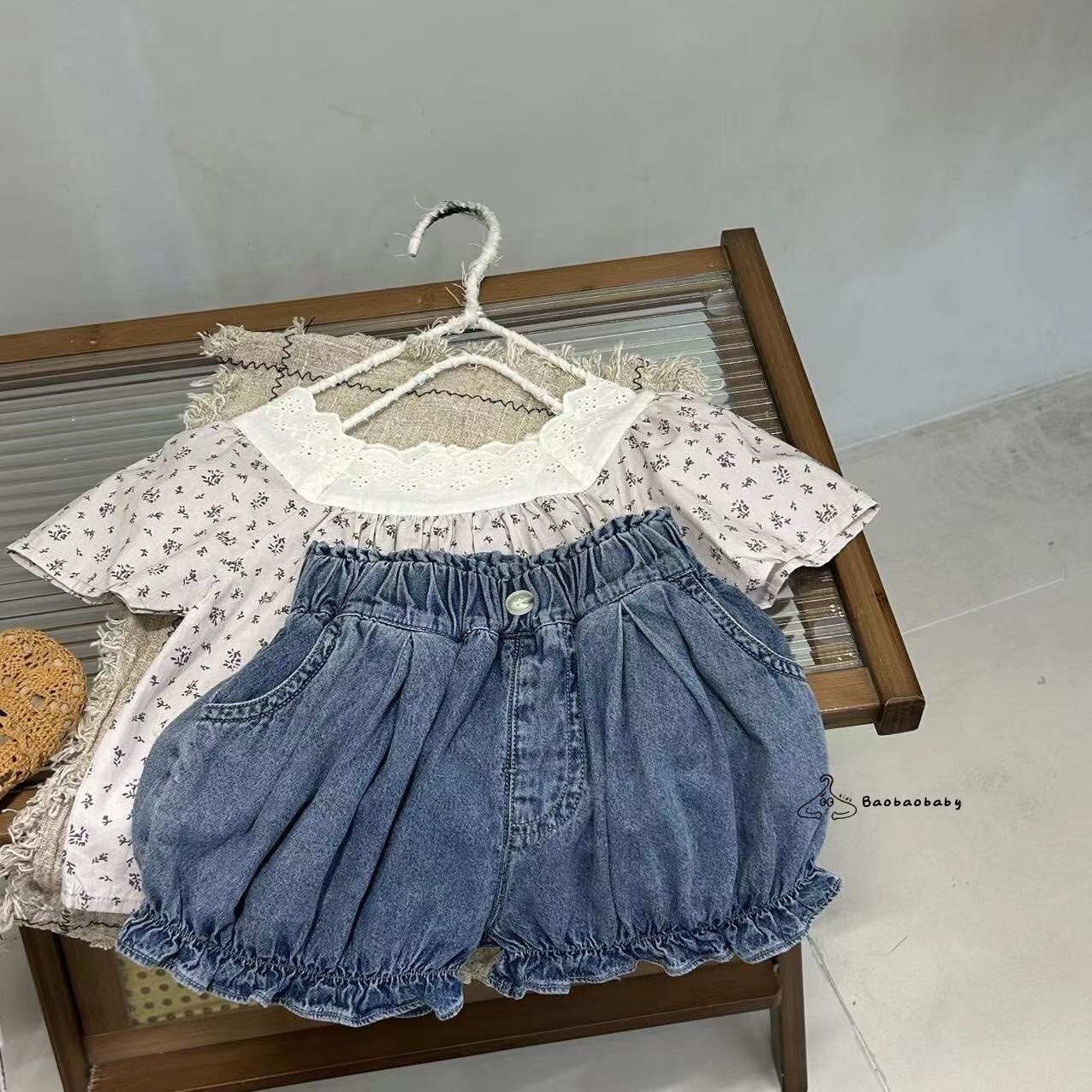 花苞捲邊牛仔褲