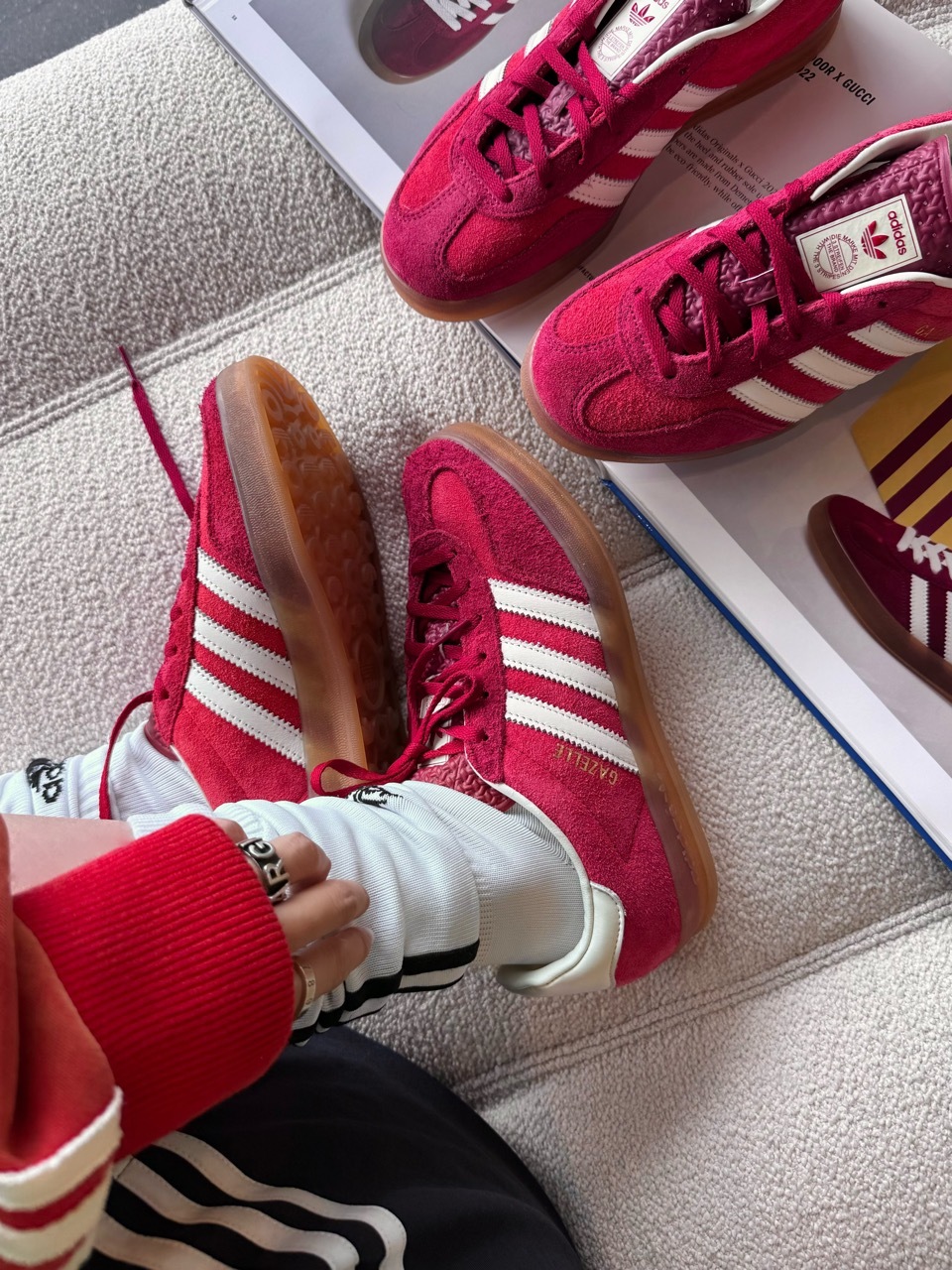 ADIDAS GAZELLE INDOOR 奶油深紅 米白 紅色拼接 麂皮 焦糖底 女鞋 IE1051 / 預購