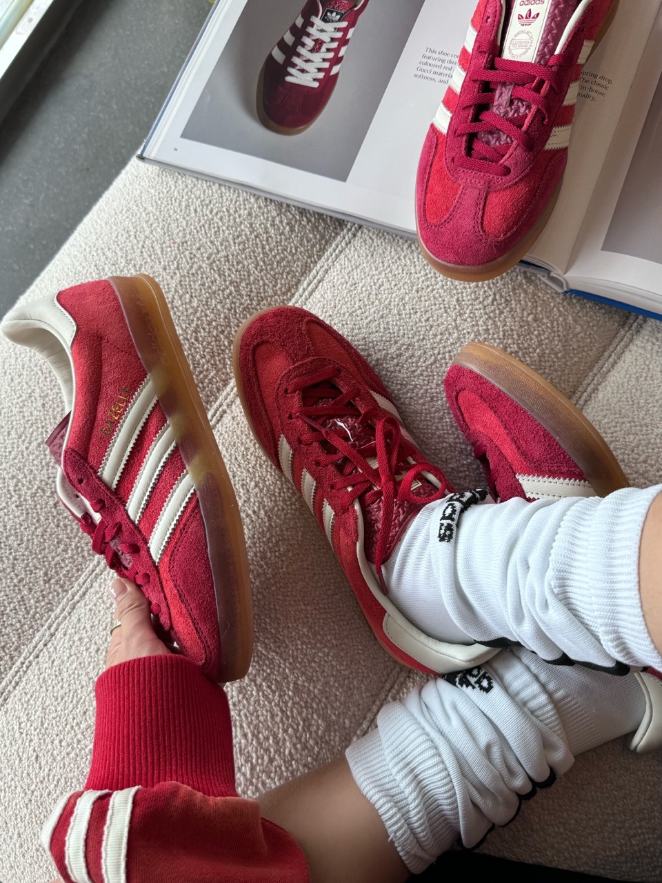 ADIDAS GAZELLE INDOOR 奶油深紅 米白 紅色拼接 麂皮 焦糖底 女鞋 IE1051 / 預購