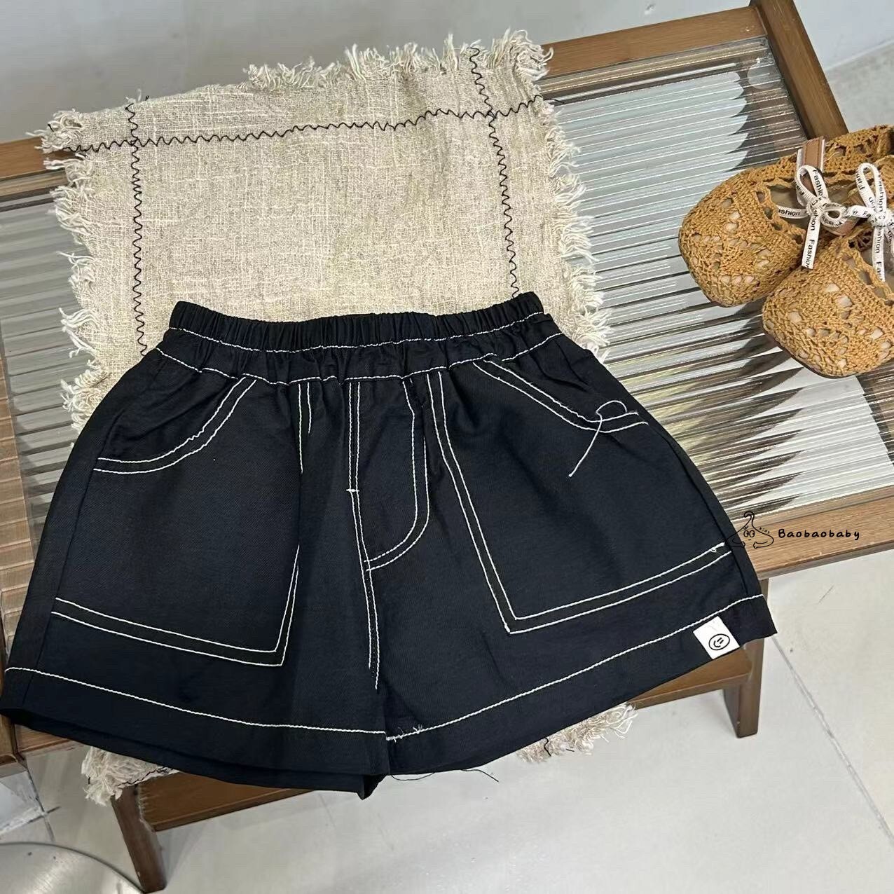 百搭撞線短褲