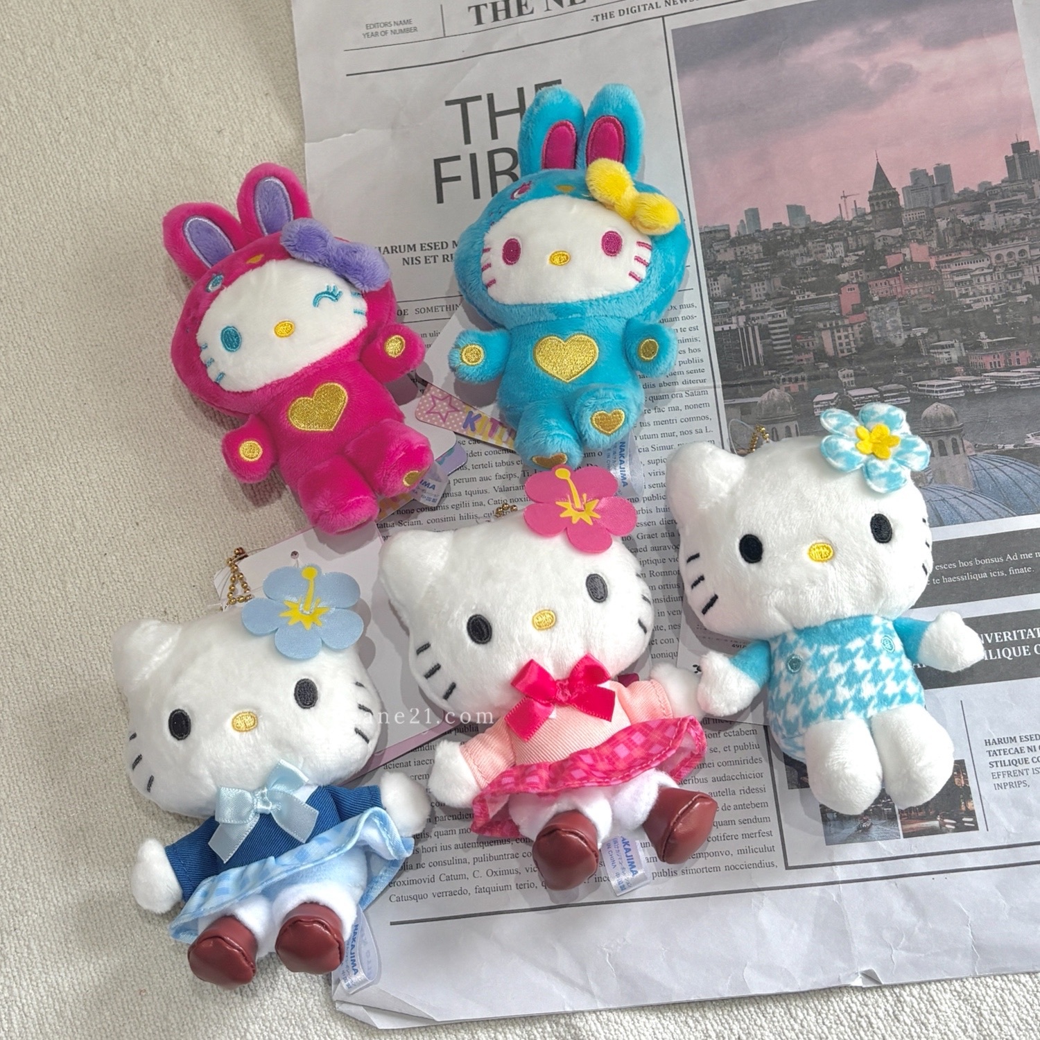 SANRIO HELLO KITTY 三麗鷗  凱蒂貓 變裝系列 吊飾 日本代購 共六款