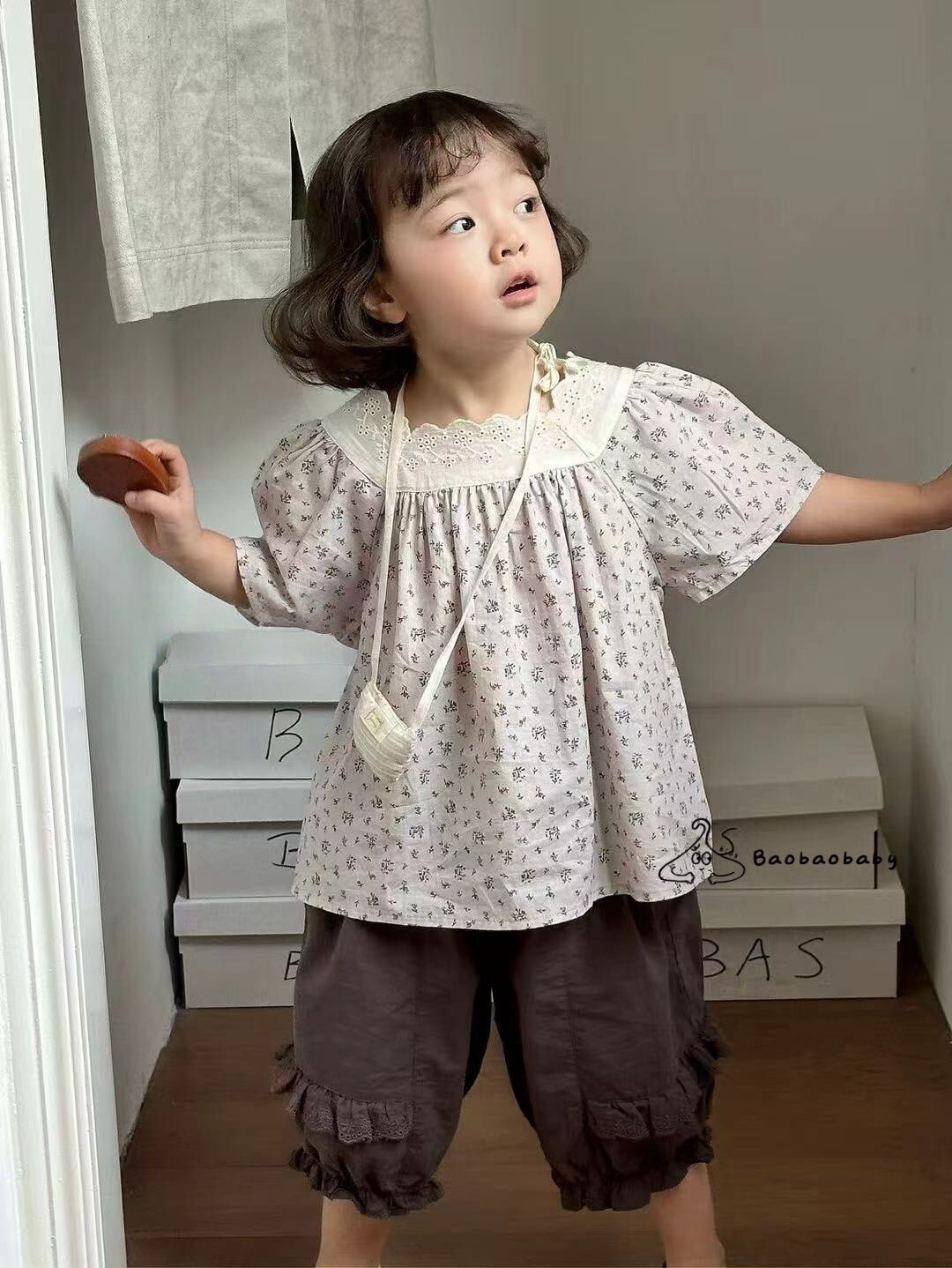 花語蕾絲方領衫