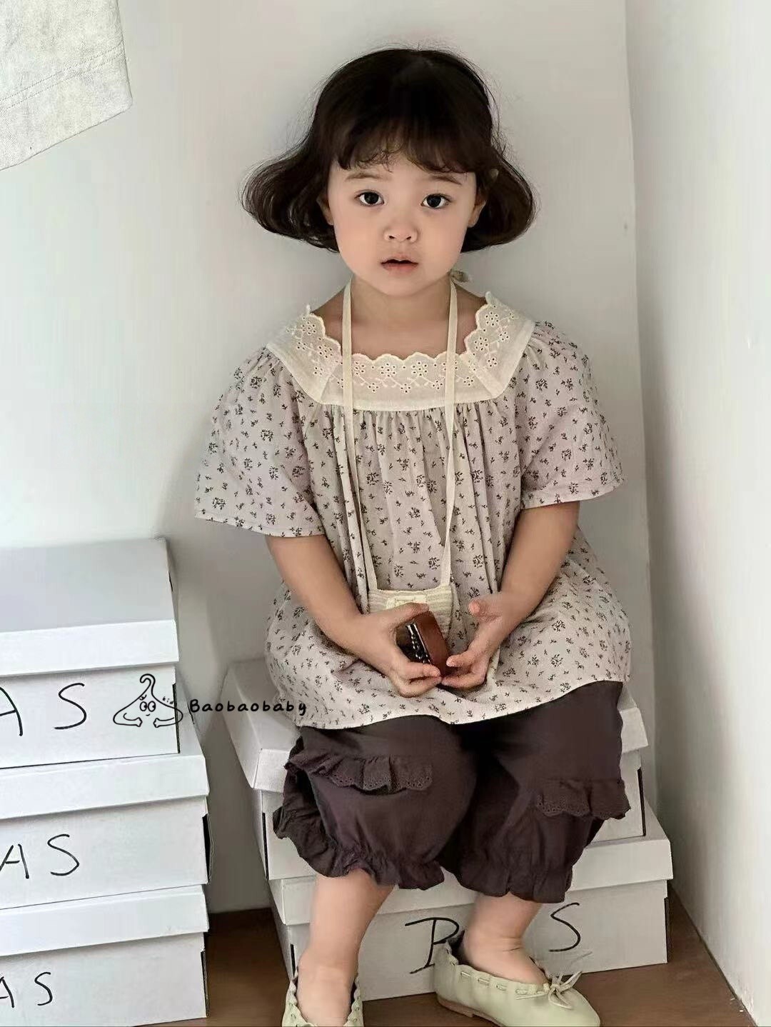 花語蕾絲方領衫