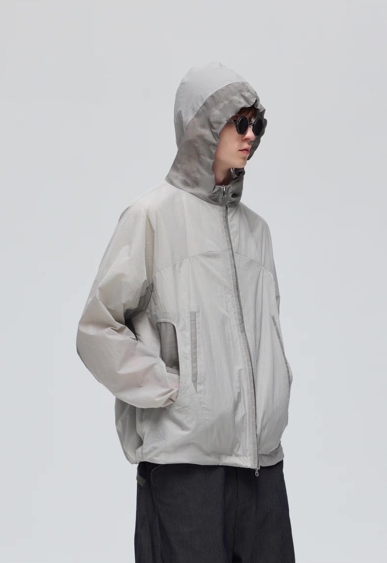 DECESOLO 拼接多袋UPF50+連帽防曬衣-淺灰/深灰/黑