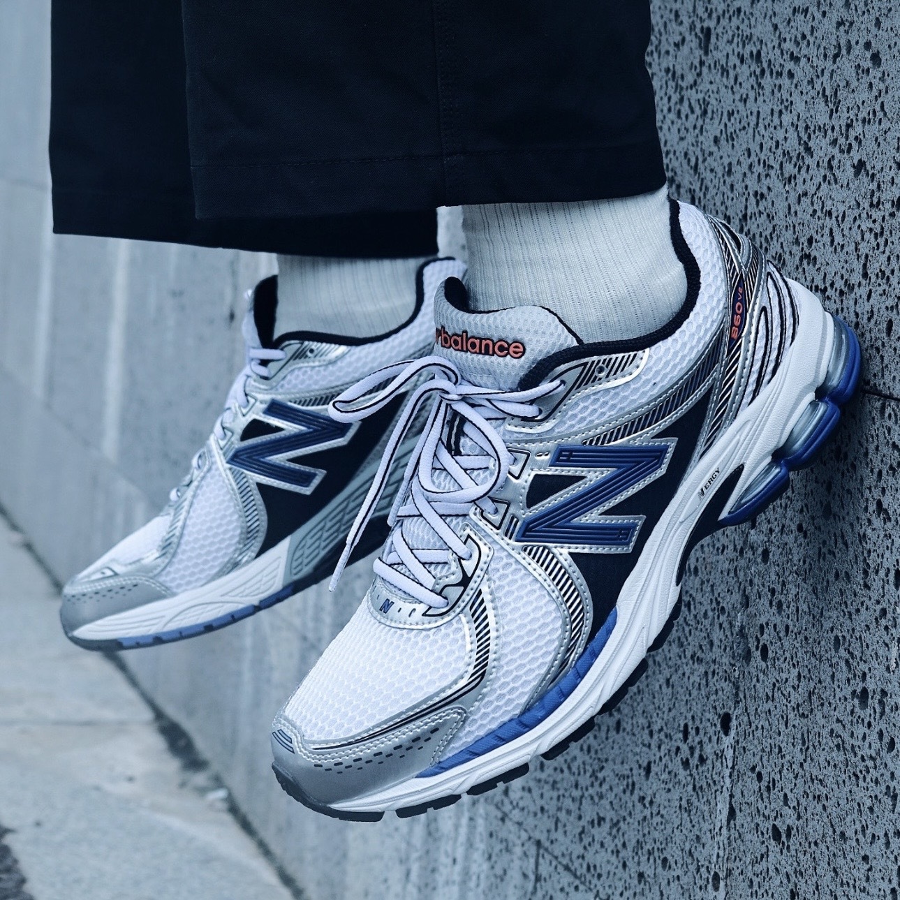 NEW BALANCE 860 海洋藍 灰銀 復古 D楦 休閒 運動 ML860XB
