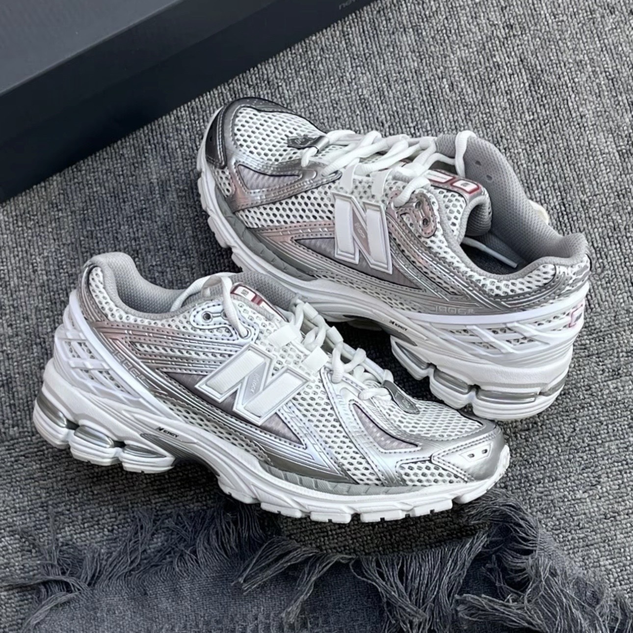 NEW BALANCE 1906R 銀子彈 白銀 銀灰 復古 休閒 運動 M1906RCB