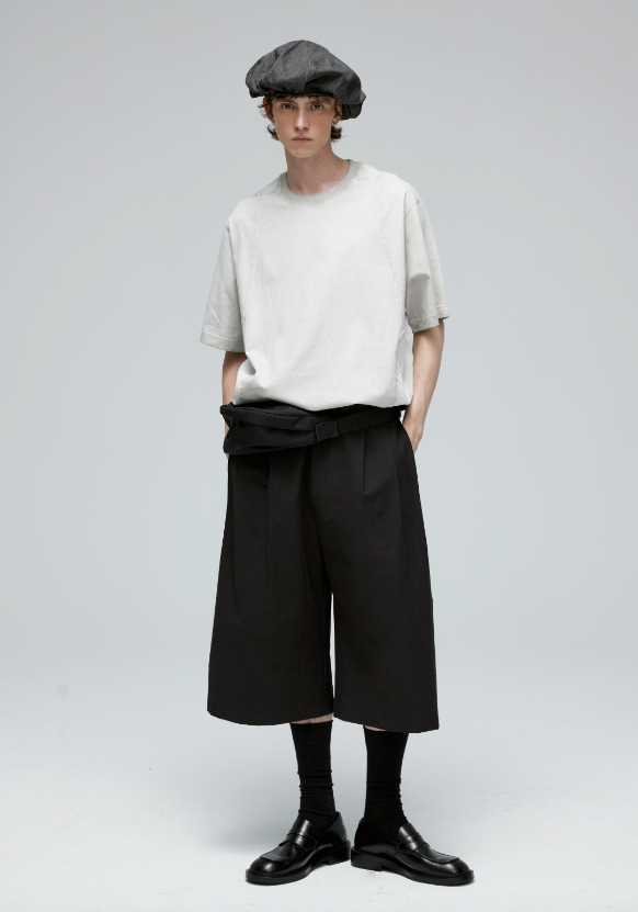 DECESOLO 日系復古多褶寬鬆七分褲 - 黑/咖啡