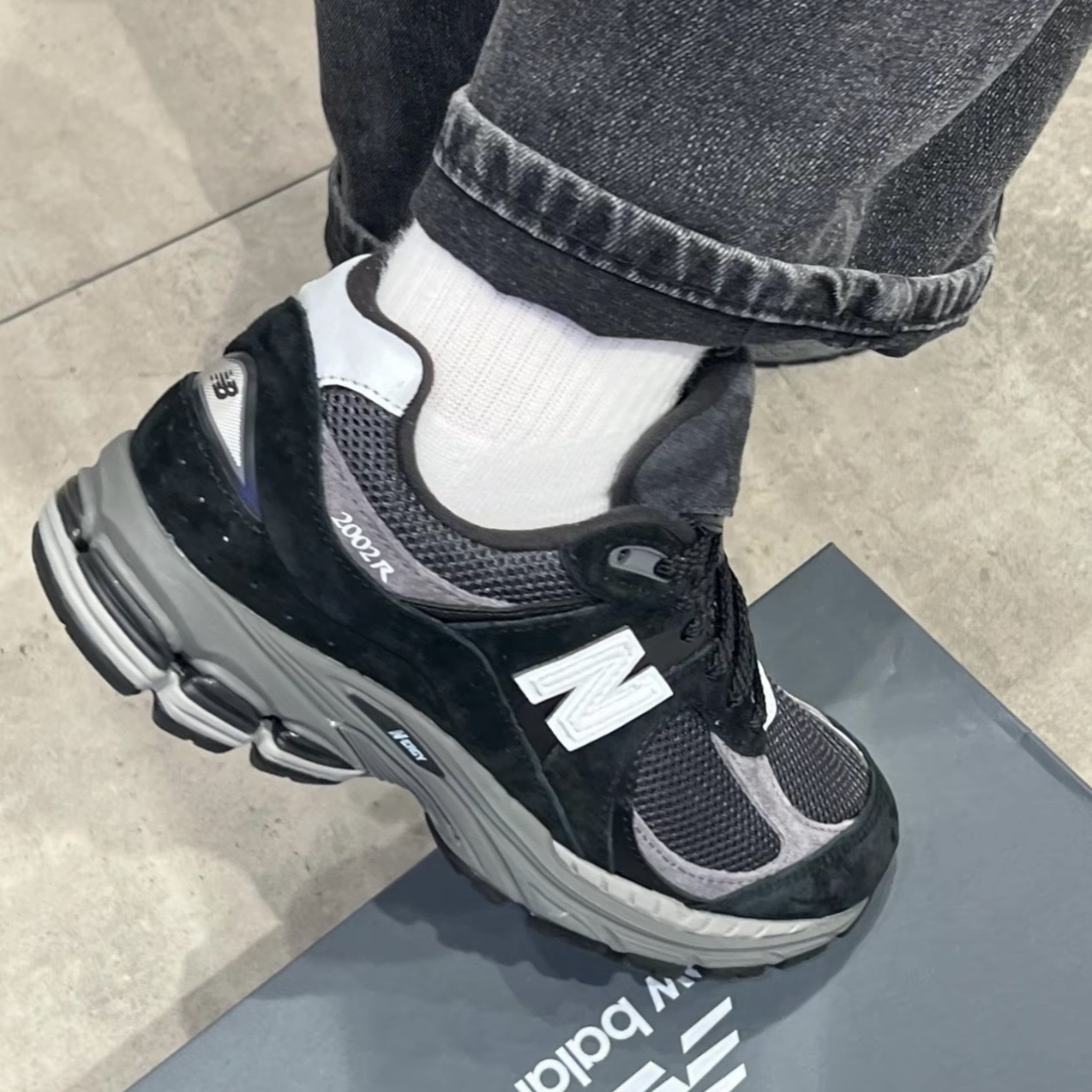 NEW BALANCE 2002R 黑灰 網布 麂皮 復古 休閒 運動 M2002RR1