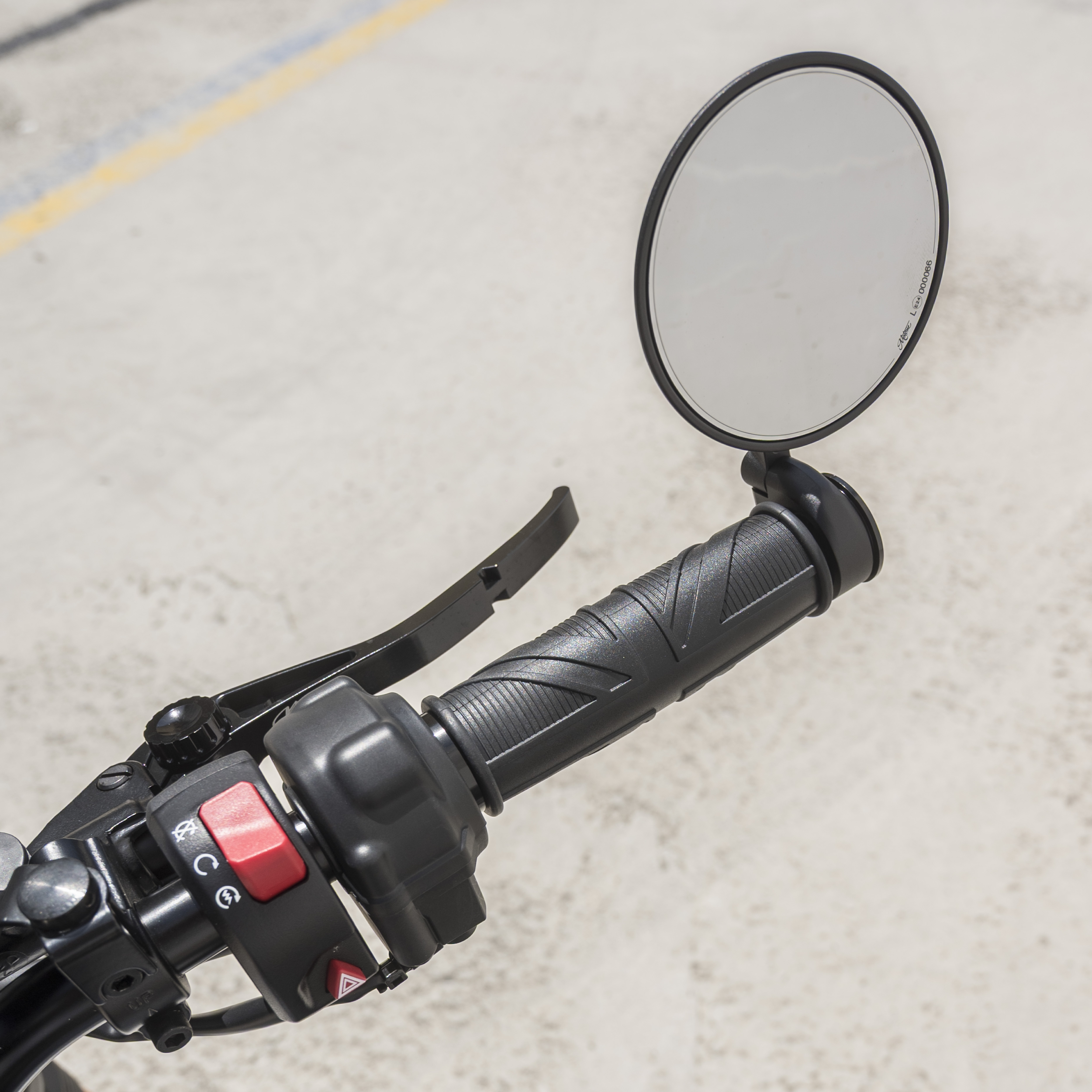 Motone 水冷凱旋專用 橡膠 握把套 英國旗 - 黑 (7/8吋)