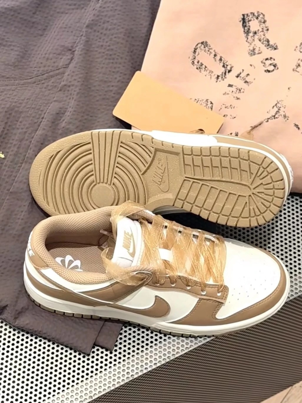 (預訂) Nike Dunk Low - Next Nature Sail Parachute Beige絲綢