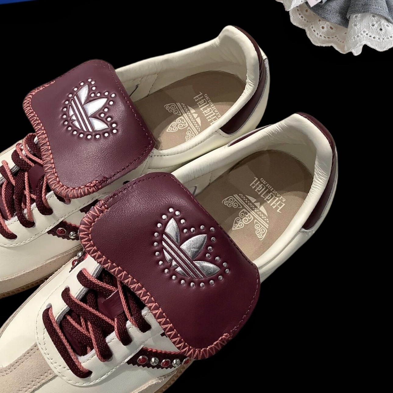 ADIDAS ORIGINALS SAMBA LT 酒紅 米白 卯釘 翻蓋鞋舌 女鞋 JQ9714