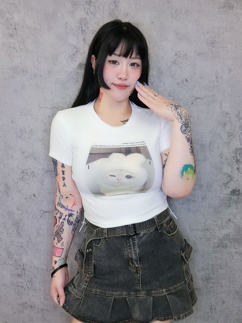 眨眼貓貓短版T