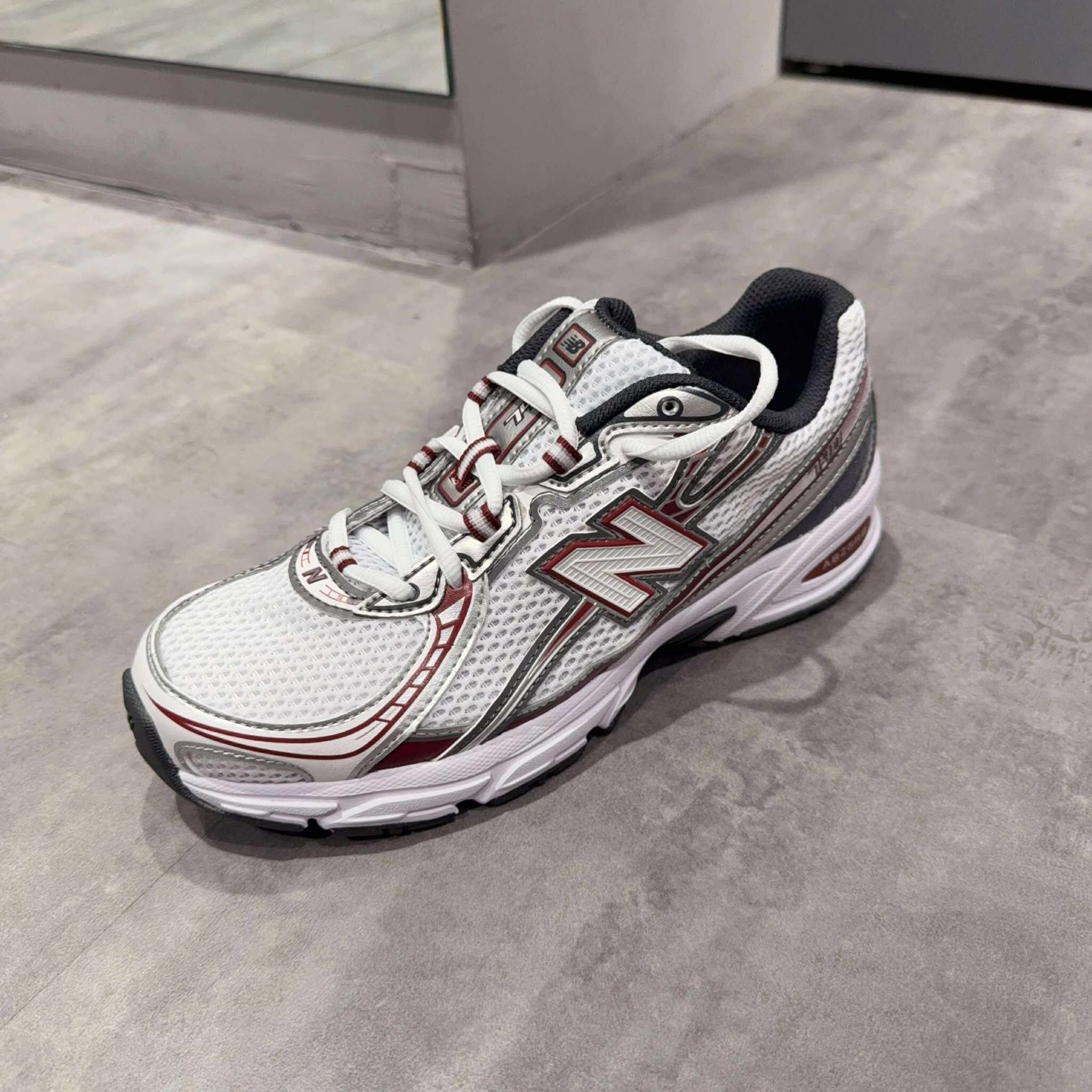 New Balance 740 酒紅銀白 復古 休閒鞋 U740RD2