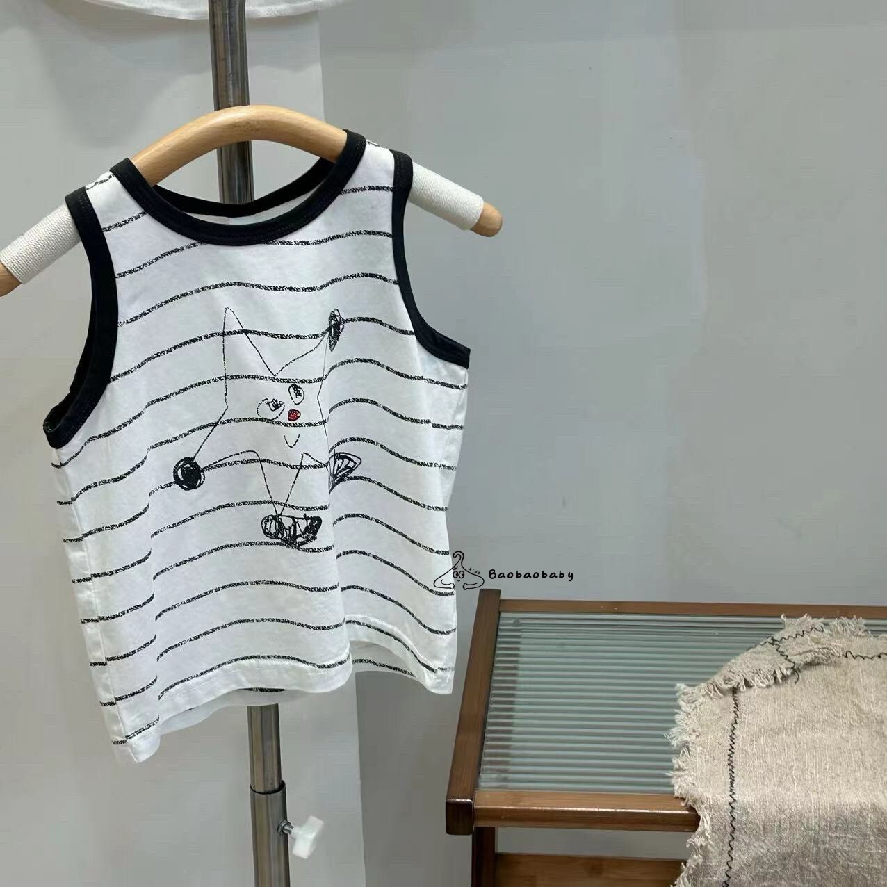 線條小星星背心