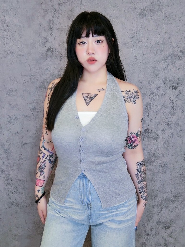 街頭辣妹V領排扣前綁帶造型背心