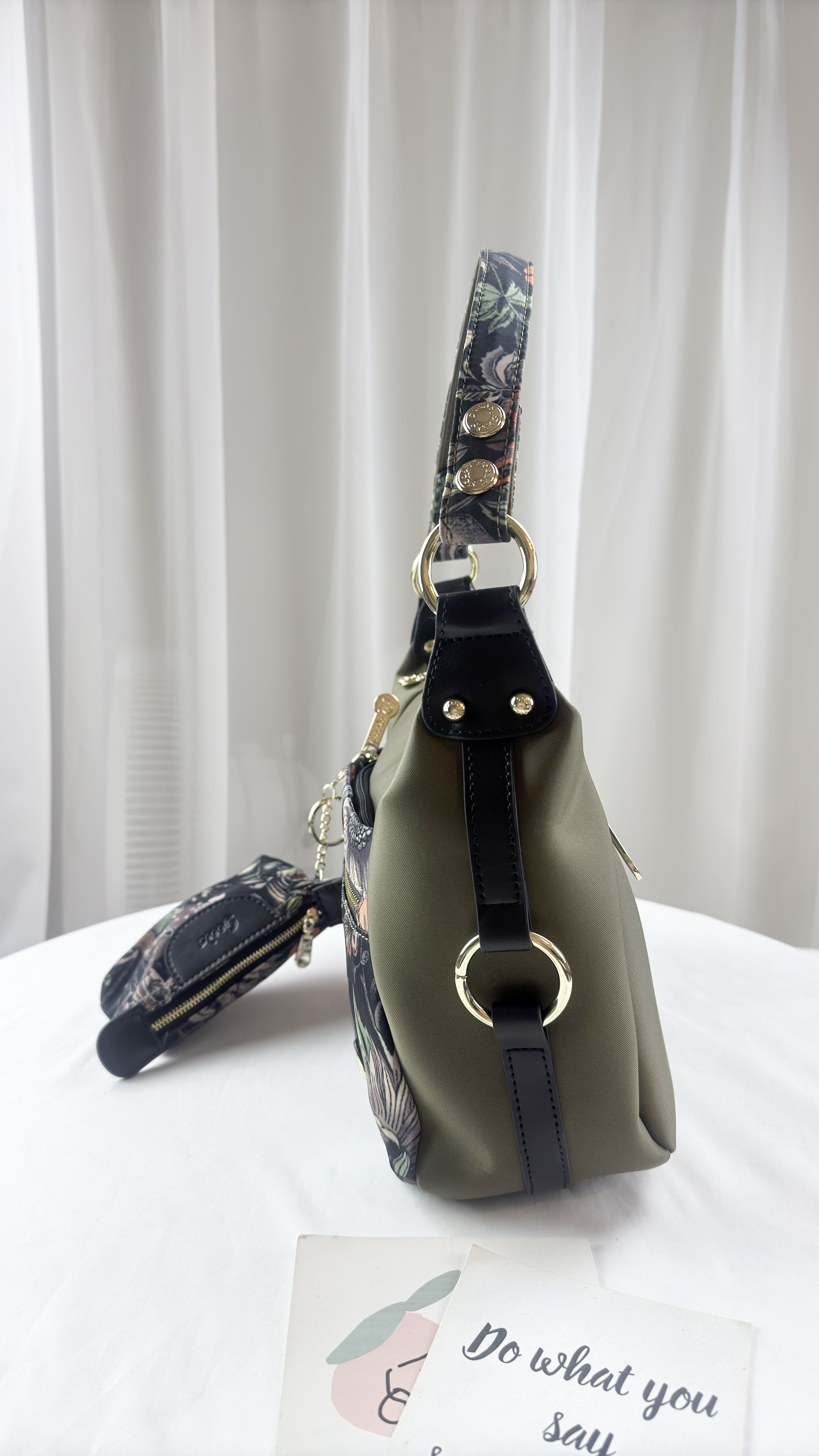 GOODS 綠花防潑水肩背包 / 側背包 附零錢包 #2276