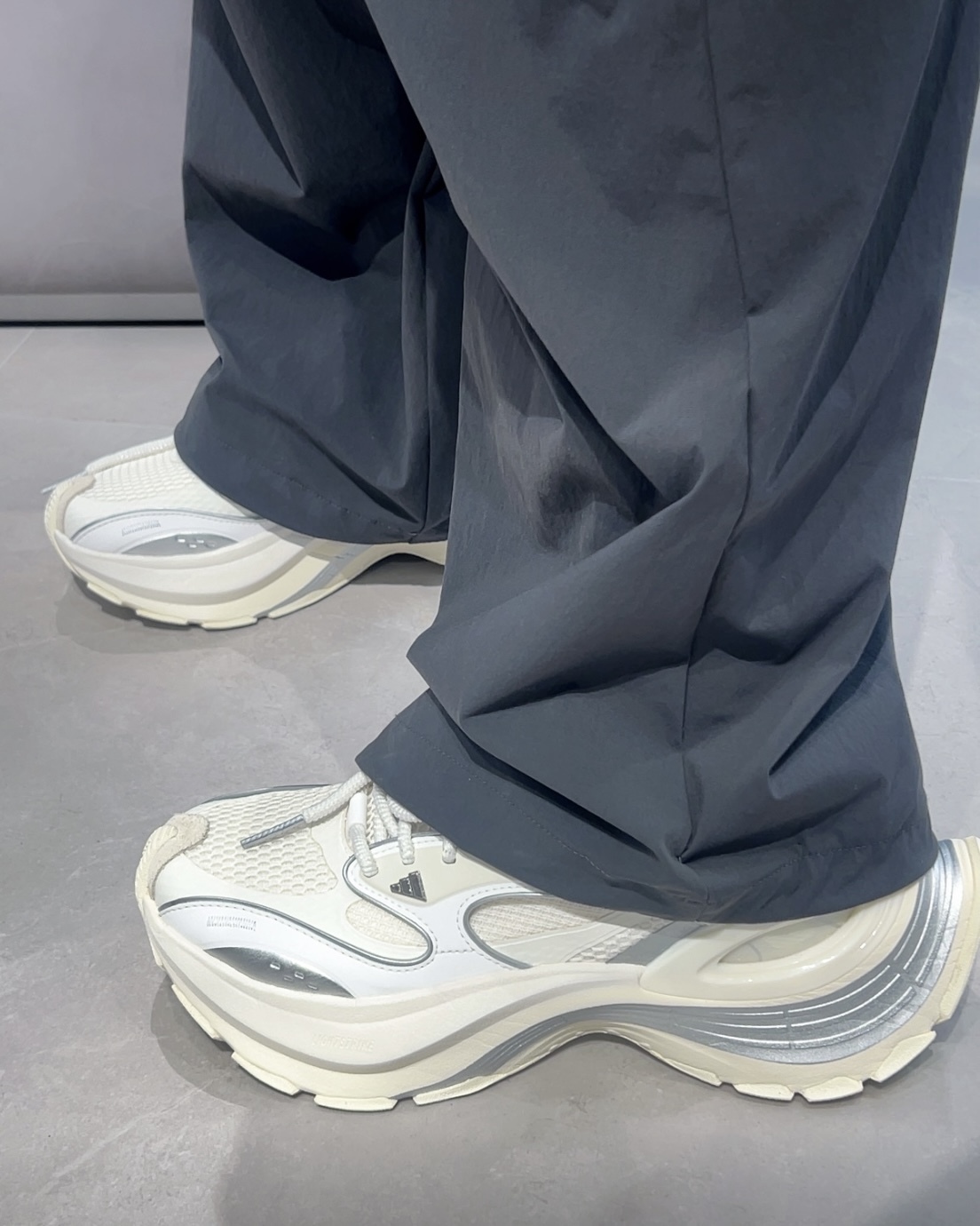 【Focus Store】預購 Adidas XLG Speed "White" 米白銀 JS4992