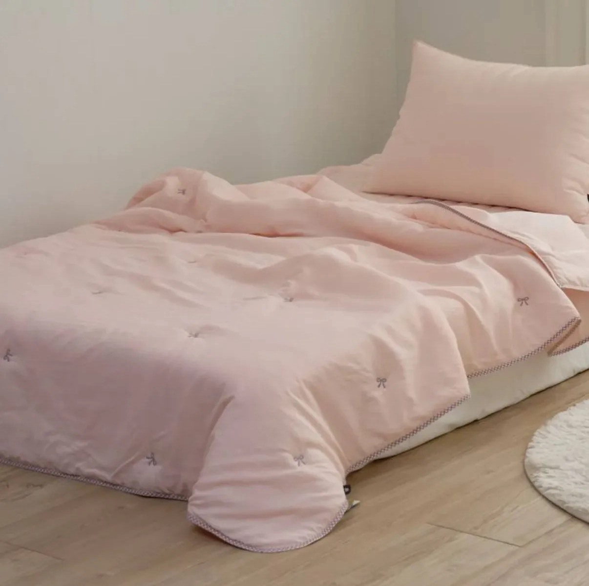 【韓國】滿版小蝴蝶結涼感冰冰被