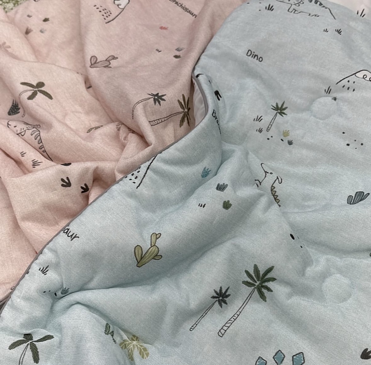 【韓國】兒童滿版恐龍涼感冰冰被