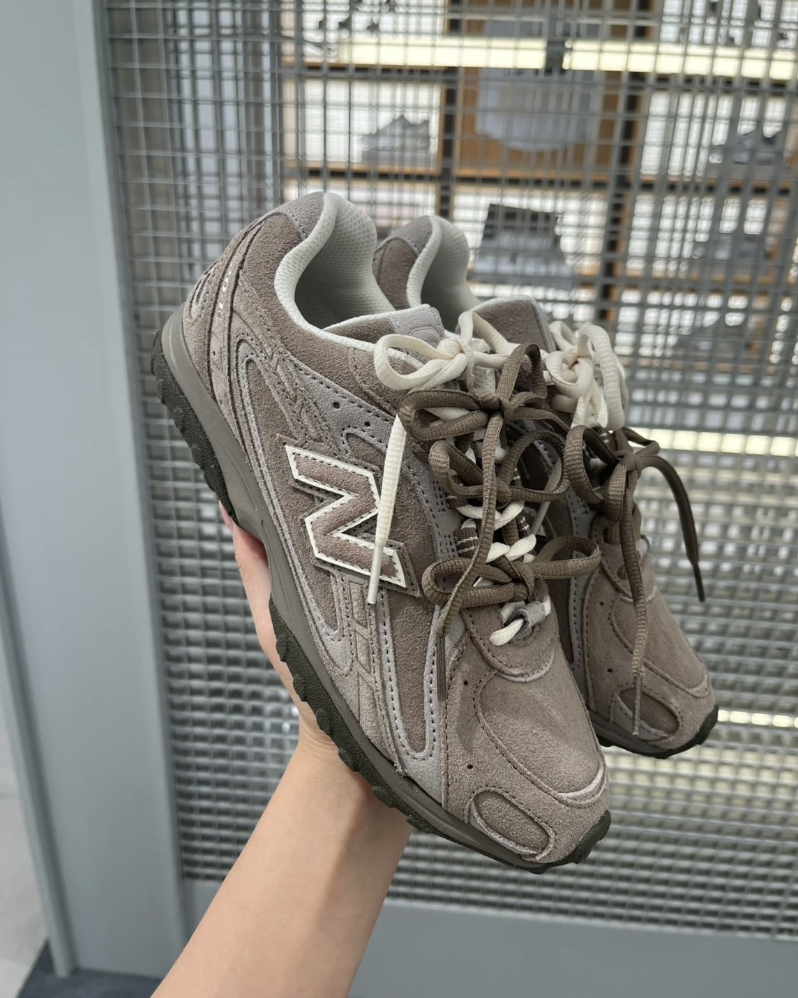 <張員瑛同款>New Balance 204L 麂皮 灰褐棕