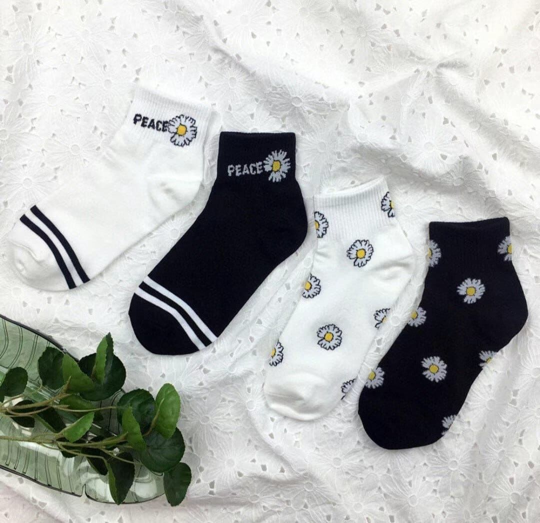 CT4429 雙線GD款雛菊短襪  (任選5對$75 / 任選10對$138)