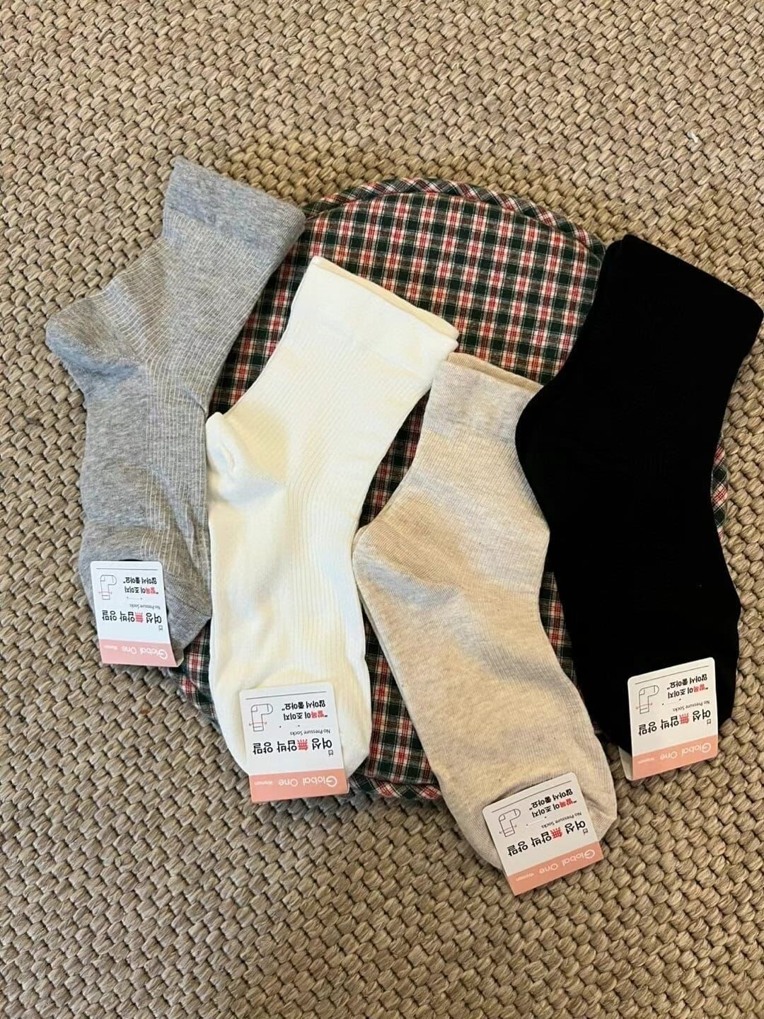 CT4431 無壓迫感條紋襪 (任選5對$75 / 任選10對$138)