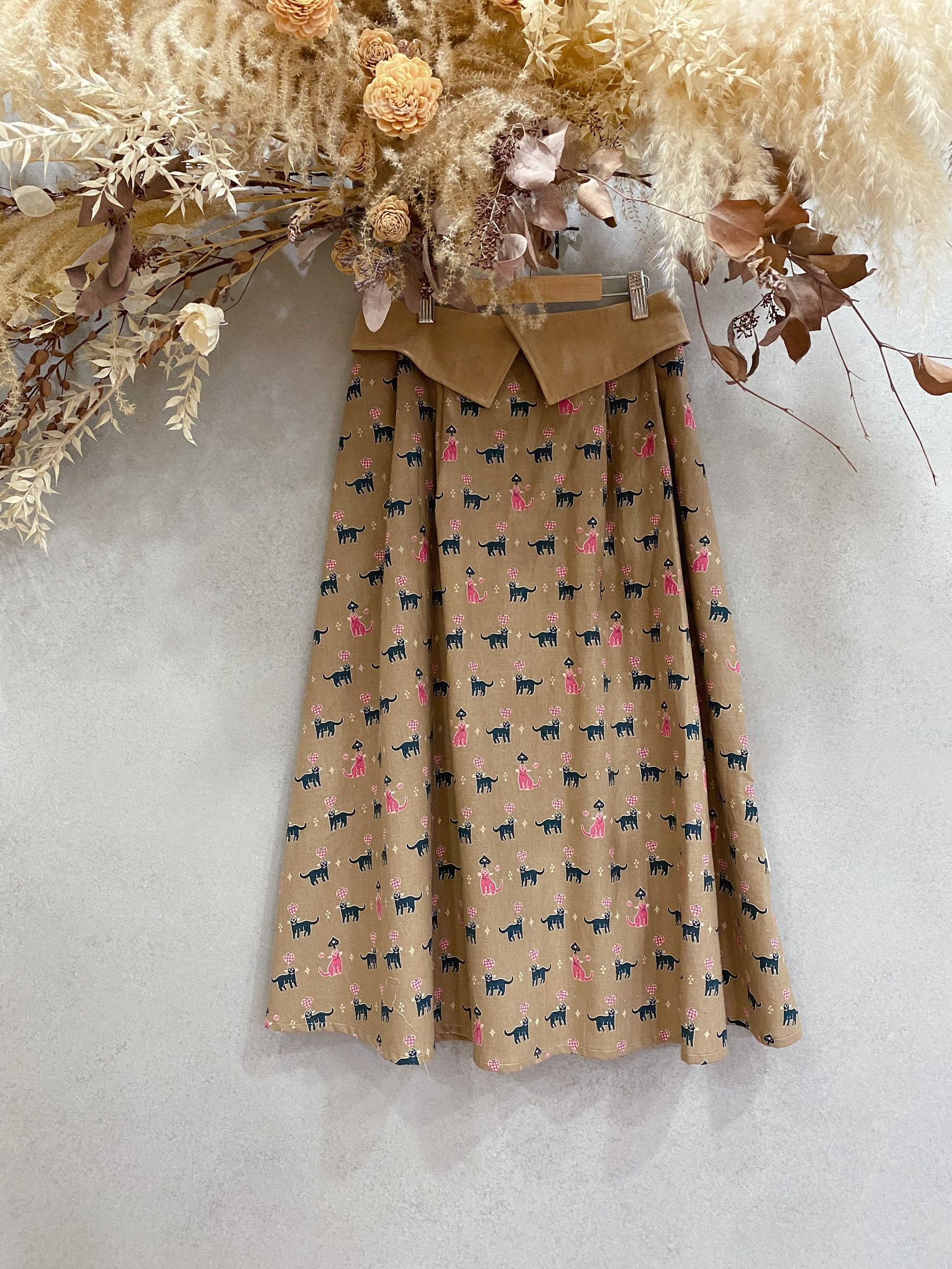 卡其貓咪 媽咪翻摺長裙（S）