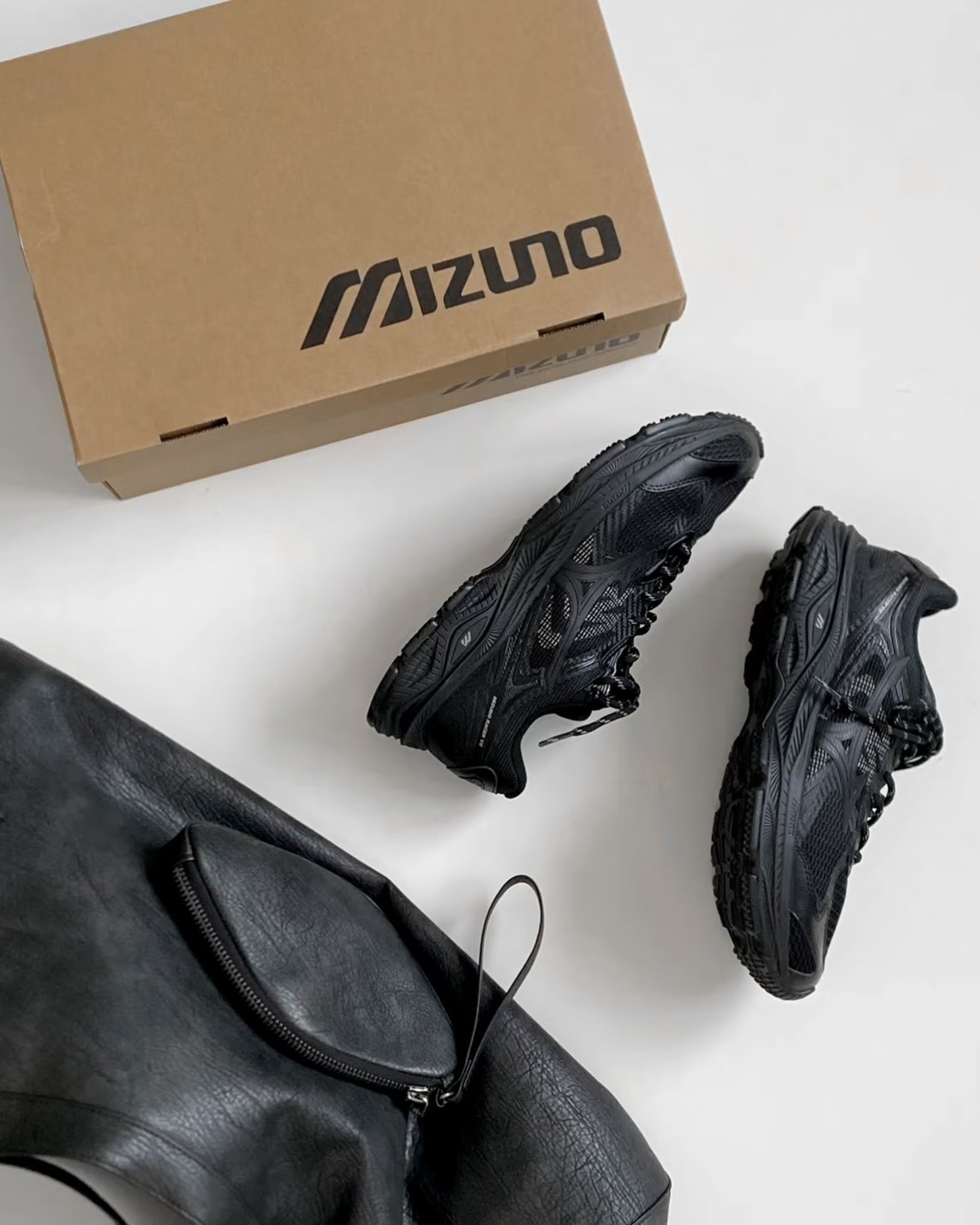 Mizuno Racer V2 復古 緩震 透氣 黑銀