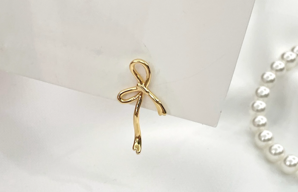 金屬蝴蝶結耳環