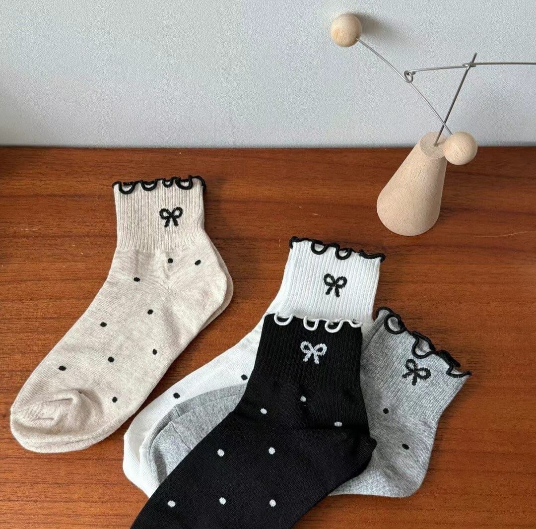 CT4462 波點木耳邊短版踝襪 (任選5對$75 / 任選10對$138)