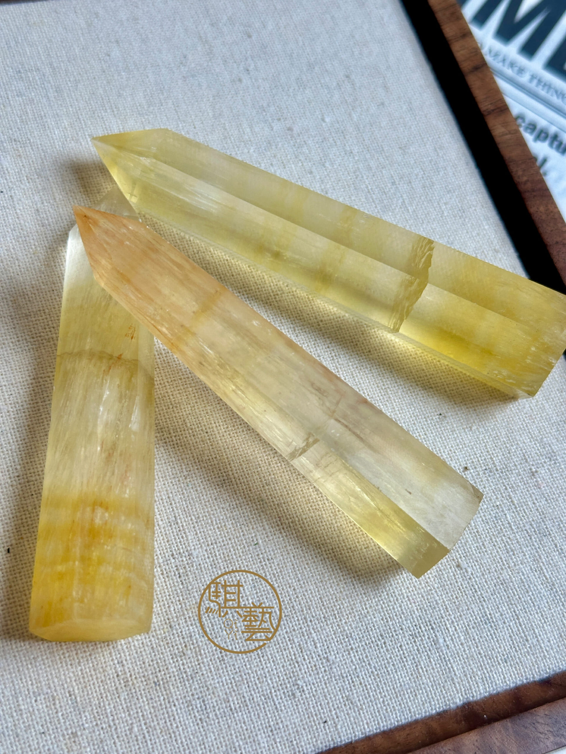 黃螢石柱｜智慧聚焦・強化邏輯與創造力