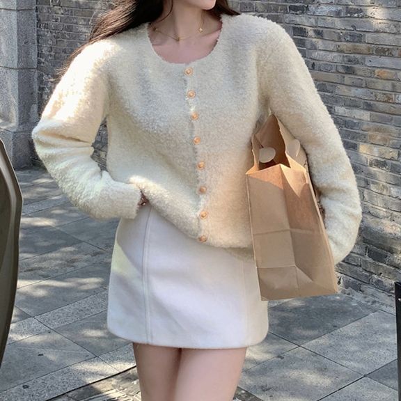 Soft & Gentle Style Knit Cardigan with Vintage Round Neck