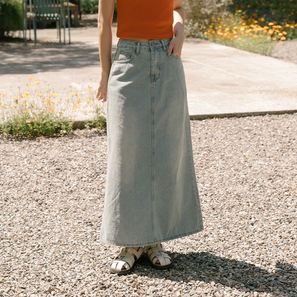 Distressed straight-cut denim long skirt with back slits S/M/L【03021576】in stock+pre-order