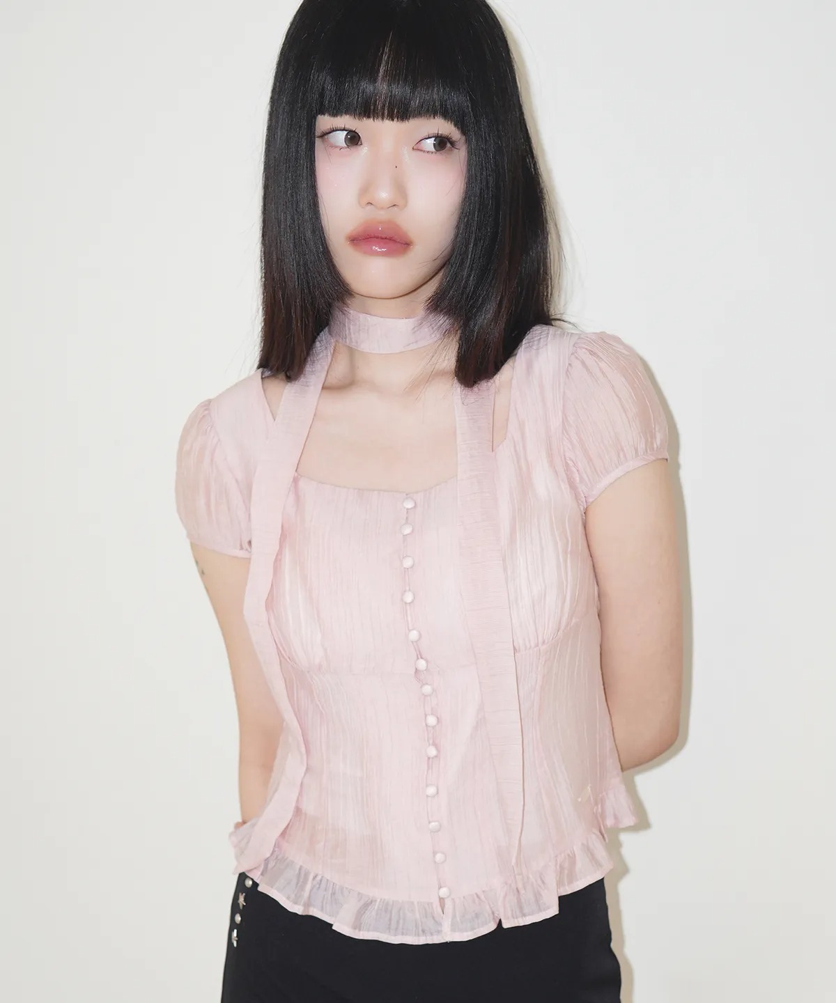 ILLIGO Ribbon The Square Neck Blouse