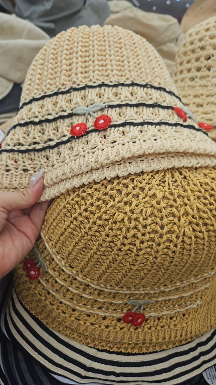 TH4487 車厘子編織麻花帽