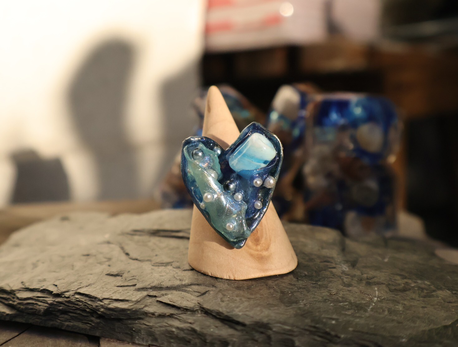 The Lovely Rings / 再生系列戒指 - 海洋包圍的琉璃珠