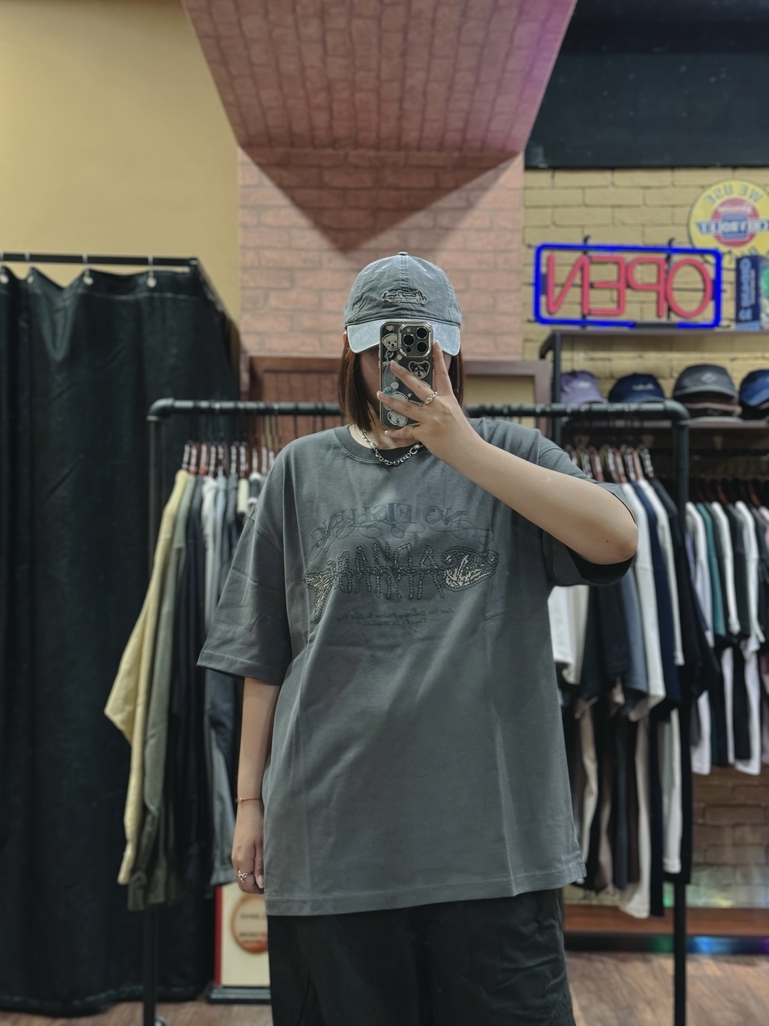 自由流動魚骨短TEE