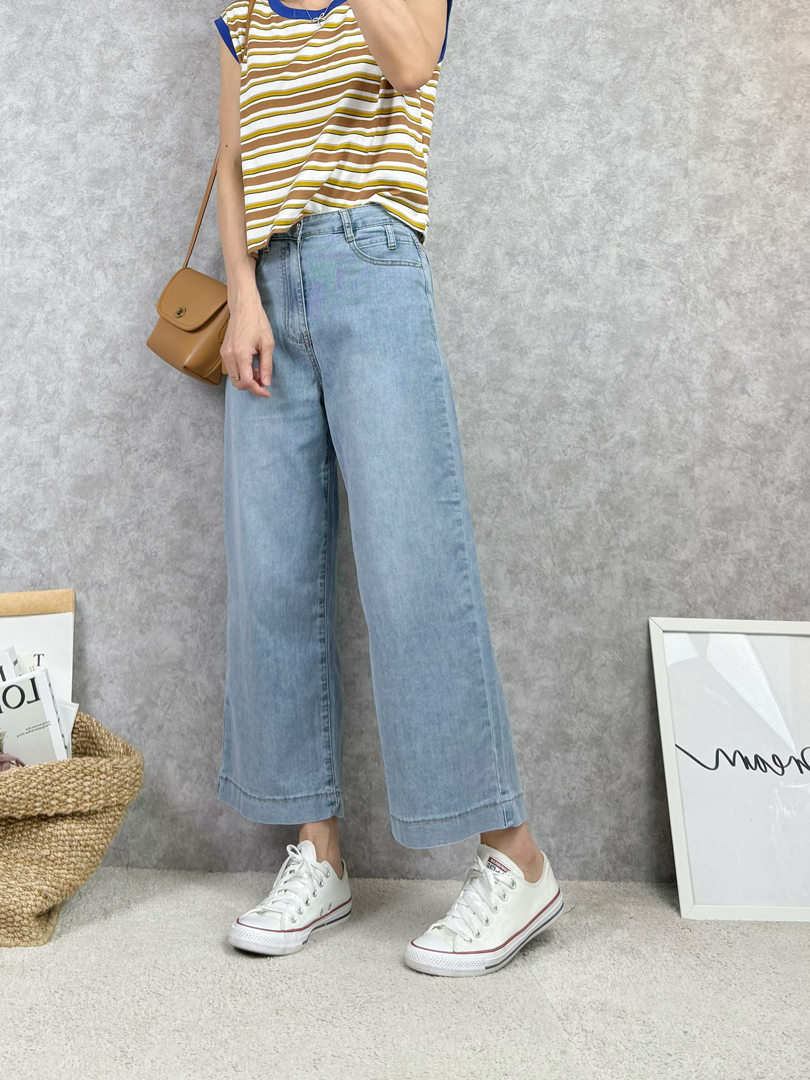不想穿太緊的妳，這件八分丹寧寬褲剛剛好！