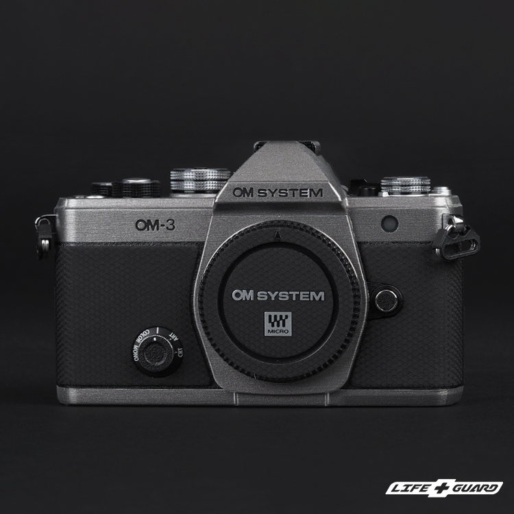 LIFE+GUARD 相機貼膜正面示意，適用 OM SYSTEM OM-3