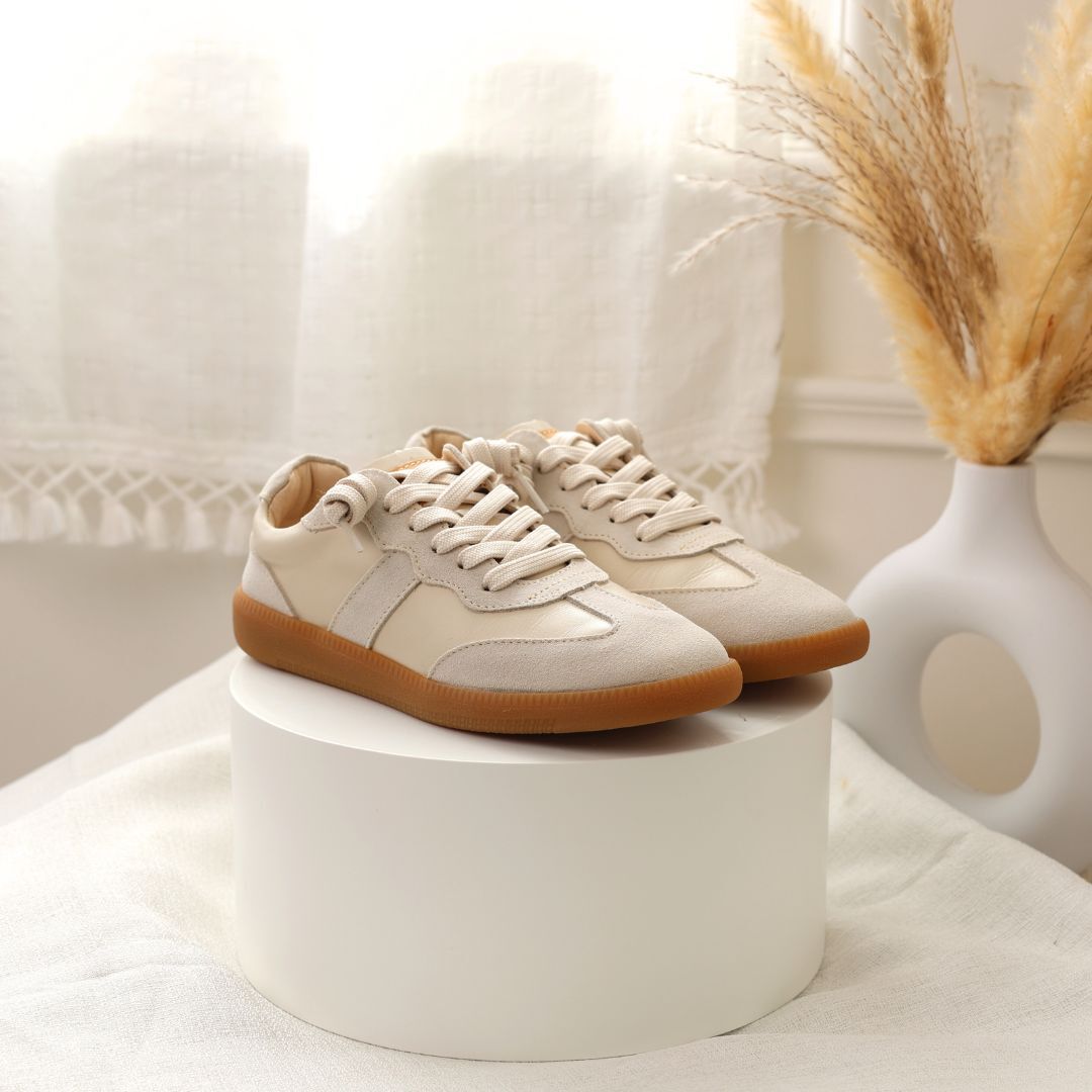 艾蜜莉‧真皮德訓鞋 奶油杏