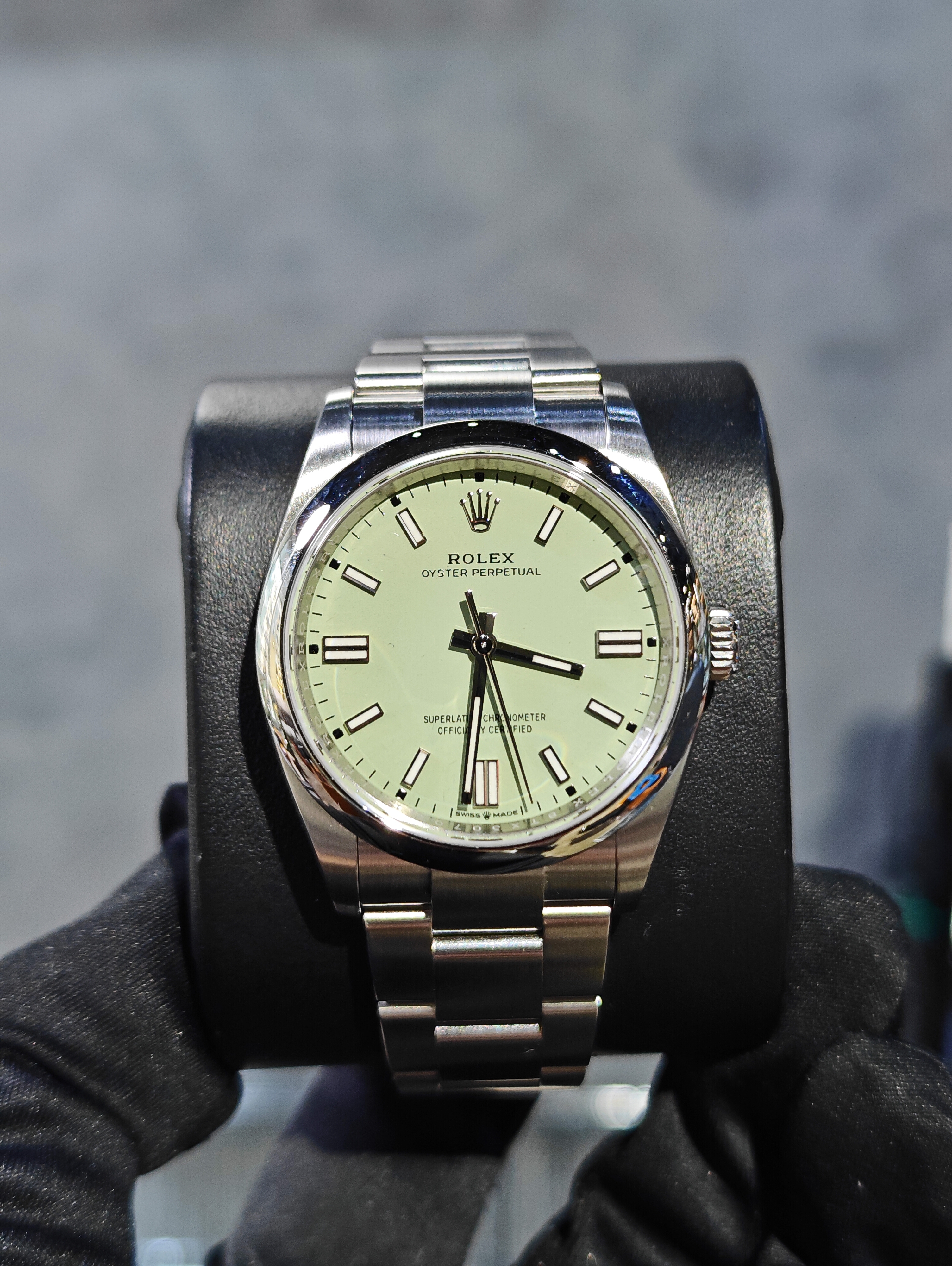 BRAND NEW ROLEX 126000 OYSTER PERPETUAL 36 WITH A PISTACHIO GREEN DIAL AND AN OYSTER BRACELET 36MM