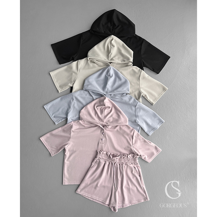 G6048 現貨「愛心釦帽TEE+花苞短褲」