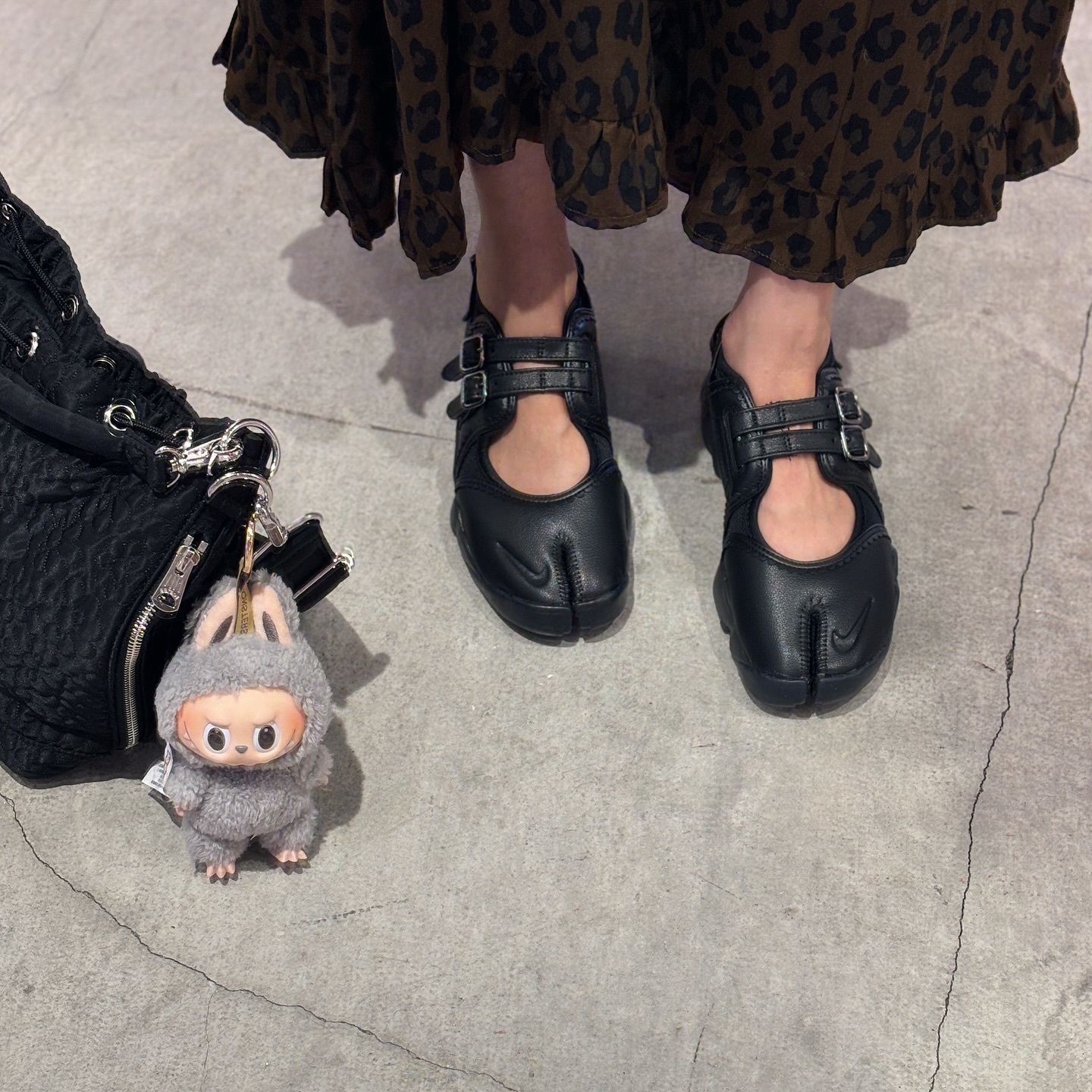 Nike Air Rift Breathe 日本限定 黑色皮革 瑪莉珍 花邊 小花 忍者鞋 分趾鞋 IB8881-001